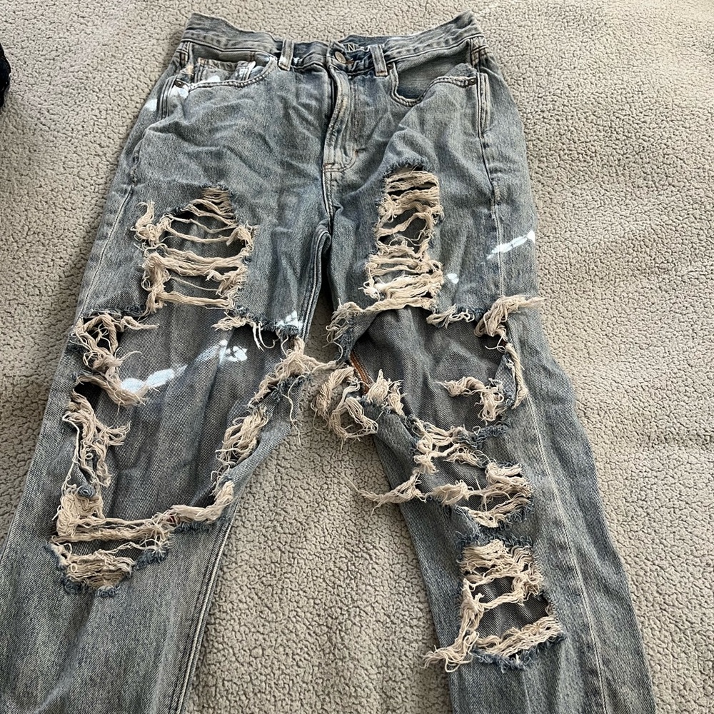 Women’s American Eagle mom jeans